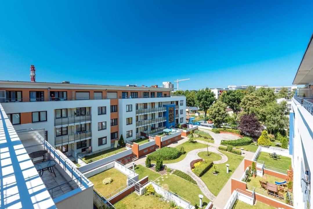 Unique Beige & Gold Apartments 科沃布热格 外观 照片