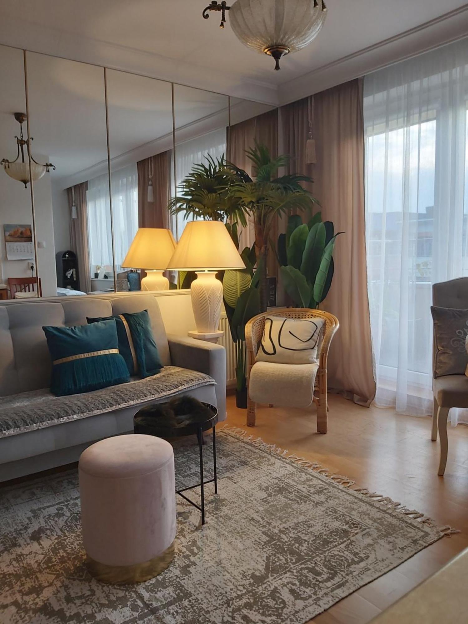 Unique Beige & Gold Apartments 科沃布热格 外观 照片